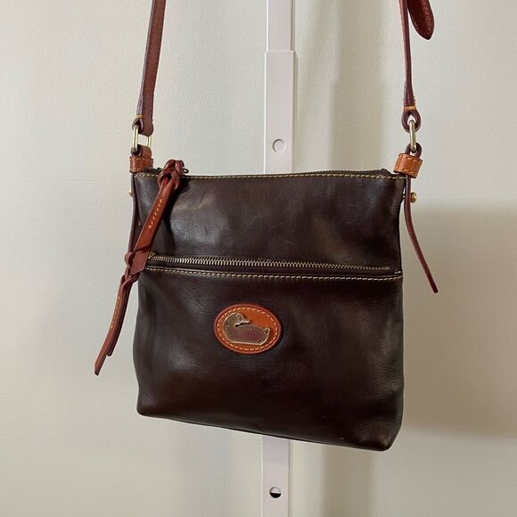 Dooney & Bourke Vintage Leather Crossbody Bag - Picture 3 of 8